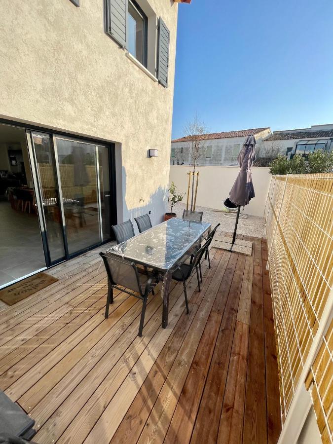 Villa 8 Personnes Bord De Mer Climatisee Сент-Мари-де-ла-Мер Экстерьер фото
