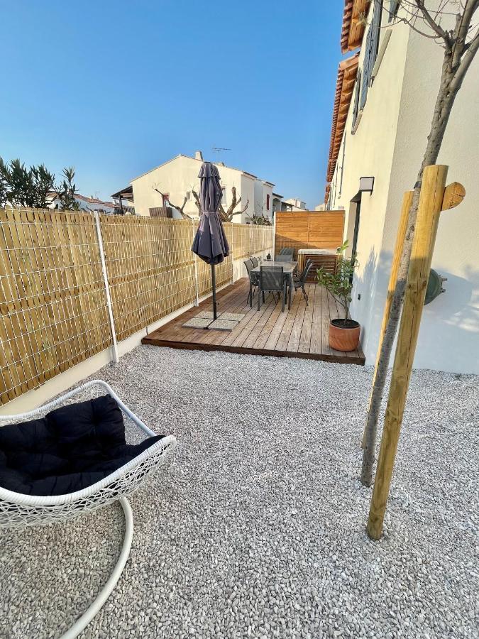 Villa 8 Personnes Bord De Mer Climatisee Сент-Мари-де-ла-Мер Экстерьер фото