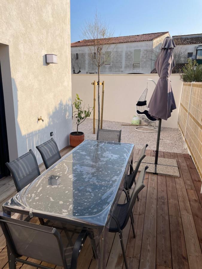 Villa 8 Personnes Bord De Mer Climatisee Сент-Мари-де-ла-Мер Экстерьер фото